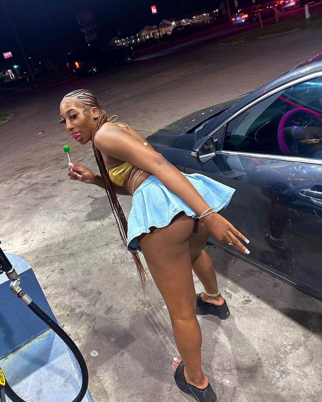 Gas Station Thots #4erd1Qji