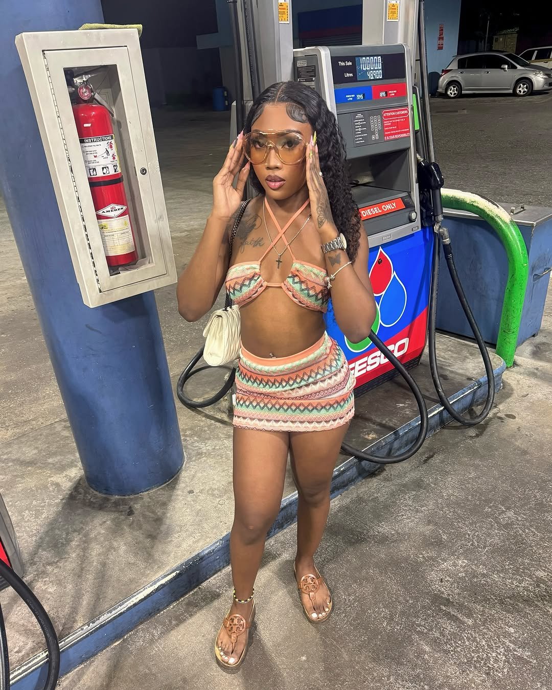 Gas Station Thots #8iX1Z1mA